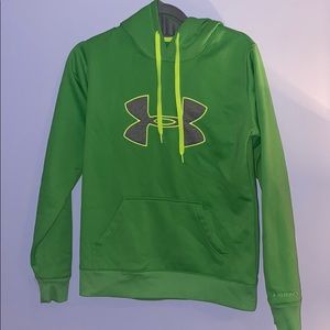Women’s Under Armour sweatshirt